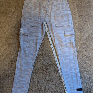 Alphalete Identity Cargo Jogger - Silver Camo